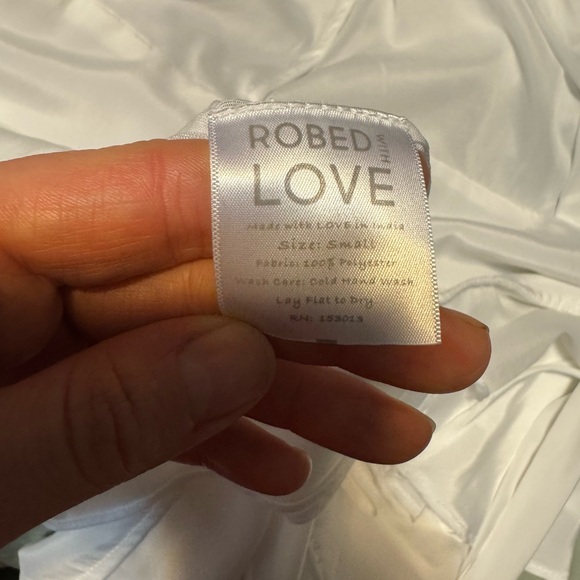 Chic White Sheer Sleeve Robe - Picture 4 of 4